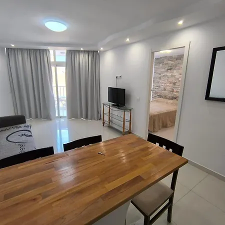 Torres De Yomely Americas Appartement *